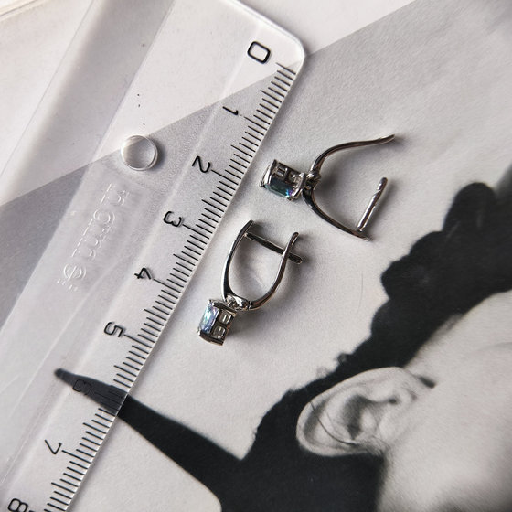 Серебряные серьги с мистик топазом 1ct