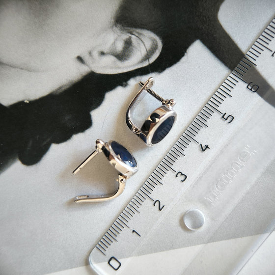 Silver earrings with sapphire 6.438ct