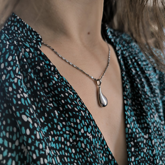 Серебряная подвеска без камней