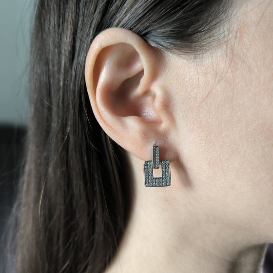 Серебряные серьги с фианитами