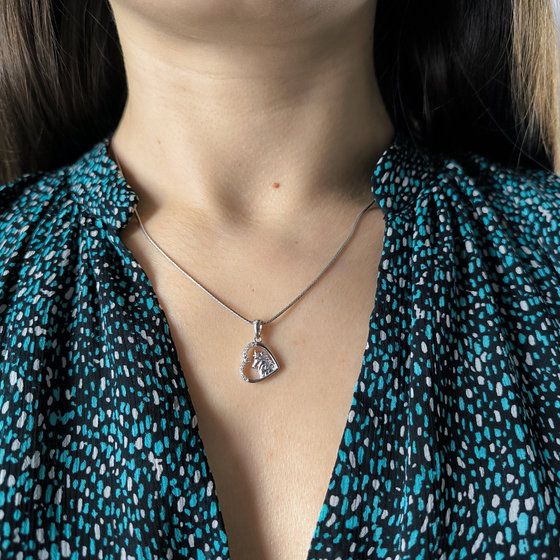 Серебряная подвеска с фианитами