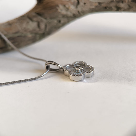 Серебряная подвеска с фианитами, перламутром