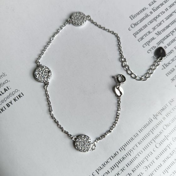 Silver bracelet with phianites