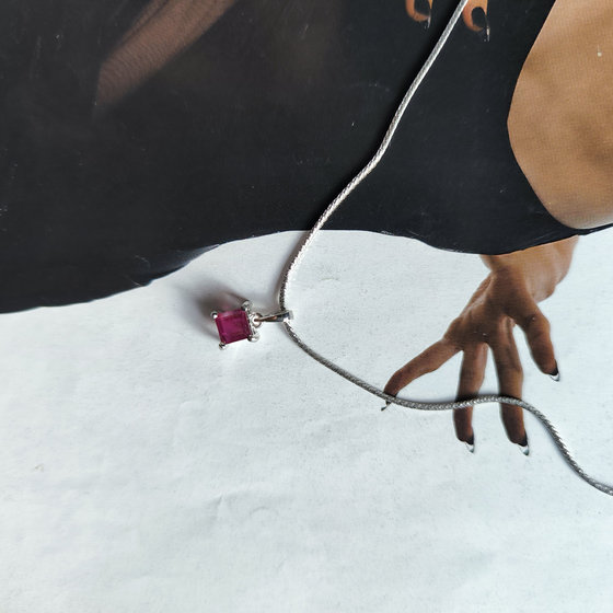 Серебряная подвеска с рубином 0.96ct