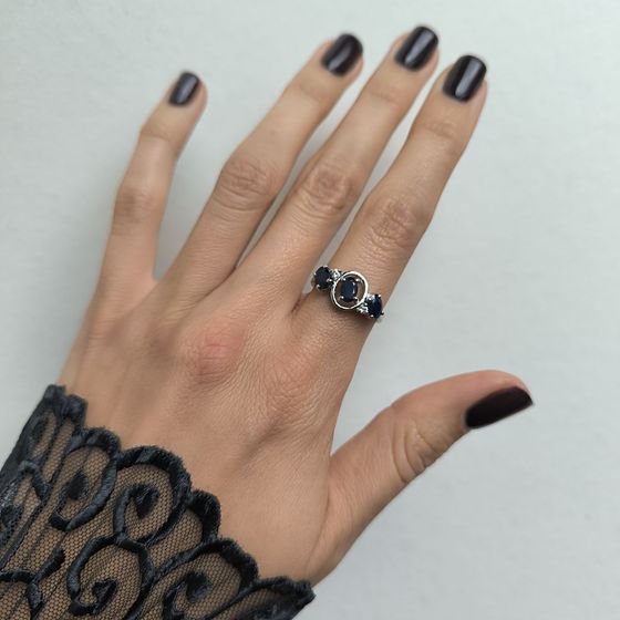 Серебряное кольцо с сапфиром 1.775ct