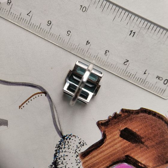 Серебряное кольцо с топазом Лондон Блю 6.66ct