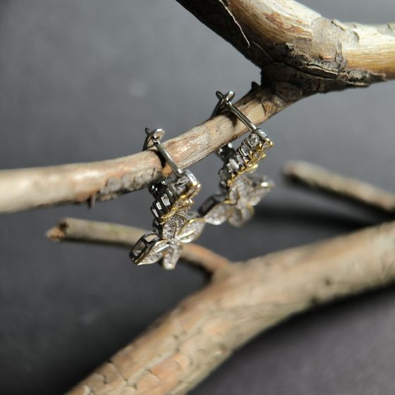 Silver Earrings with Fianites