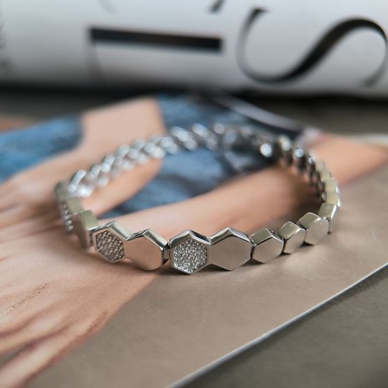 Серебряный браслет с фианитами