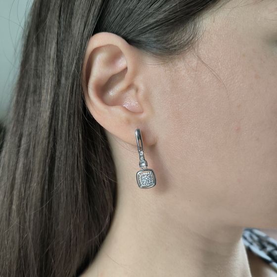 Серебряные серьги с фианитами