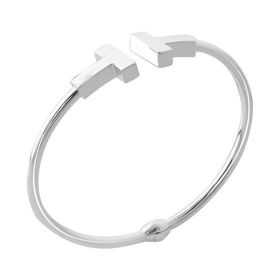 Gold bracelet without stones