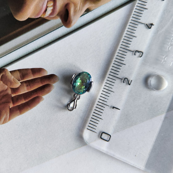 Серебряная подвеска с мистик топазом 0.933ct