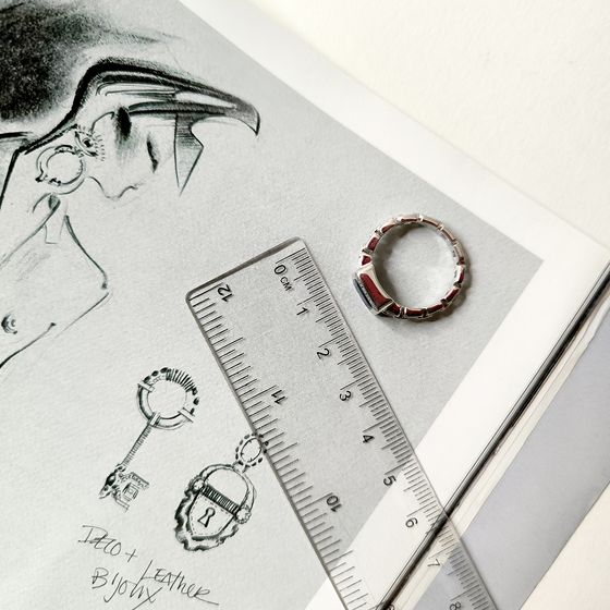 Серебряное кольцо с сапфиром 1.833ct