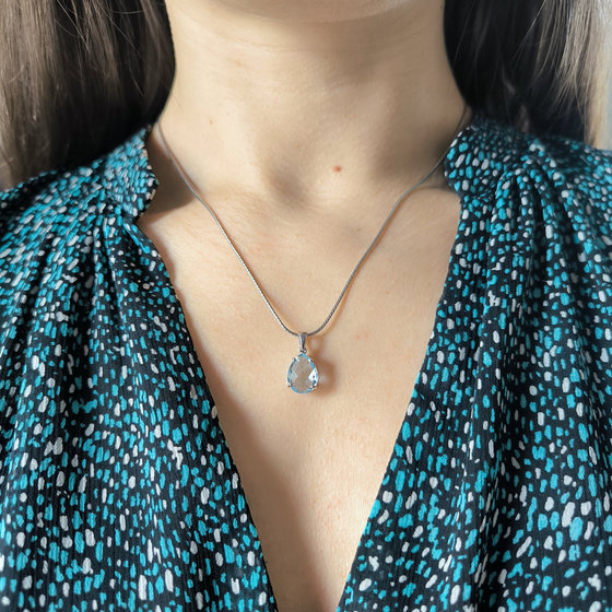 Серебряная подвеска с топазом 4.2ct