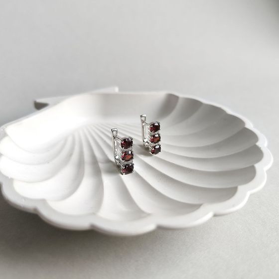 Серебряные серьги с гранатом 2.859ct