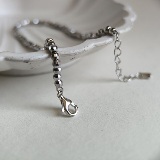 Silver bracelet without stones