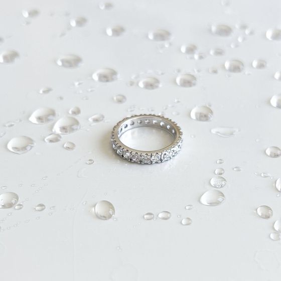 Золотое кольцо с фианитами 5.5ct