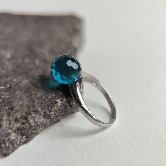 Серебряное кольцо с фианитами