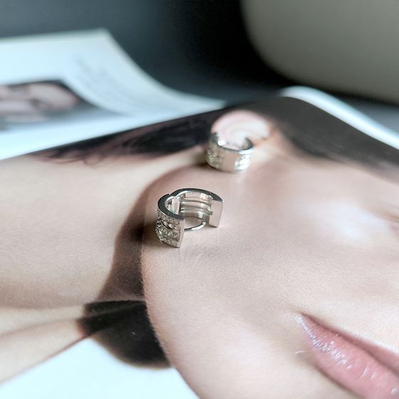 Silver Earrings with Fianites