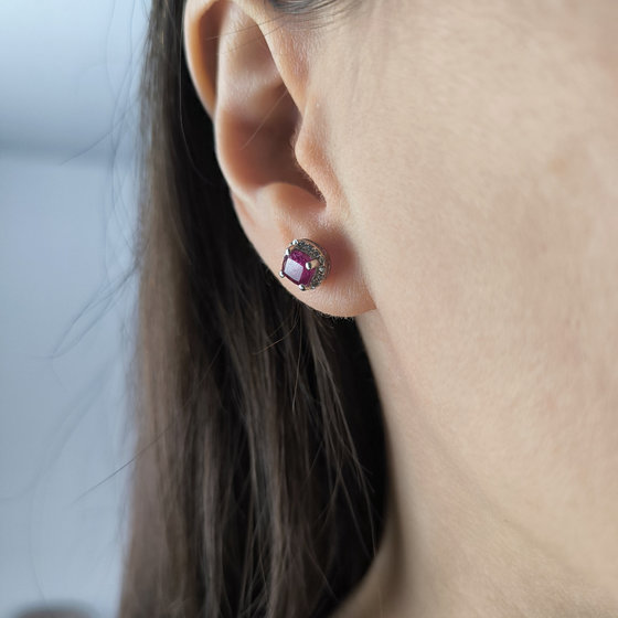 Серебряные серьги с рубином 2.146ct, фианитами