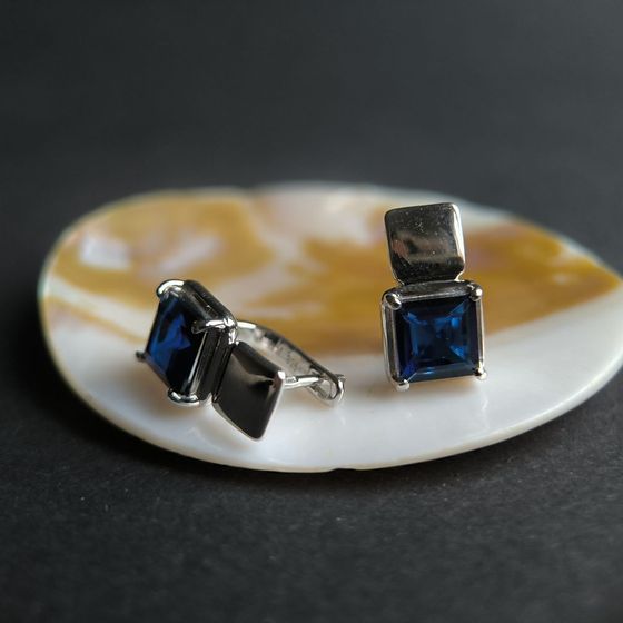 Срібні сережки із сапфіром nano 3.95ct