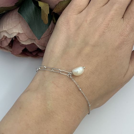 Silver bracelet with baroque pearls