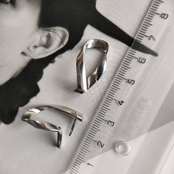 Серебряные серьги без камней