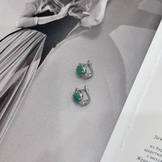 Серебряные серьги с изумрудом 3.308ct