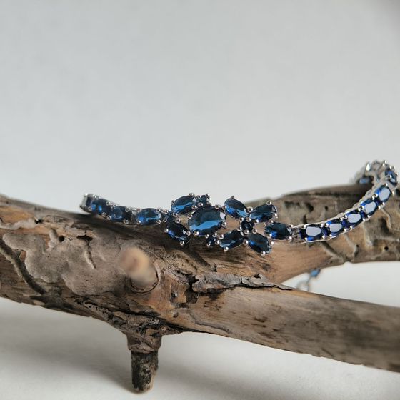 Silver bracelet with sapphire nano 5.738ct