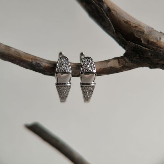 Серебряные серьги с фианитами