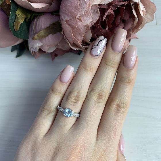 Серебряное кольцо с топазом 1.327ct