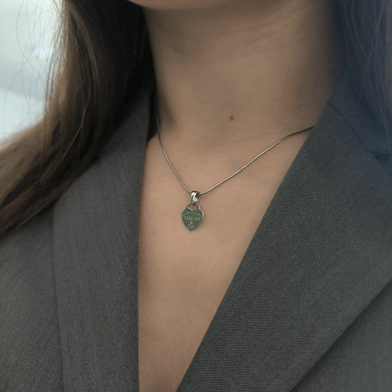 Silver pendant without stones