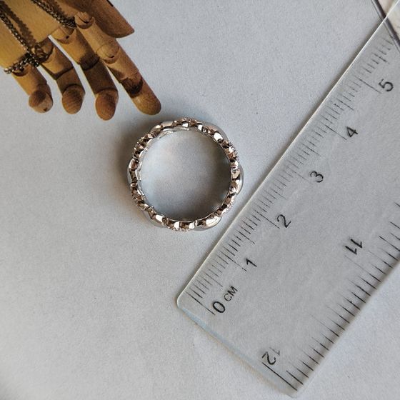 Серебряное кольцо с фианитами