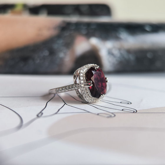 Серебряное кольцо с гранатом nano 4.798ct