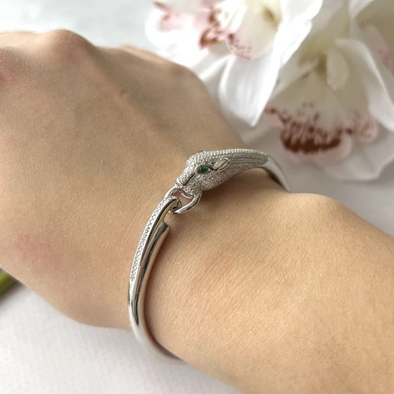 Silver bracelet with phianites