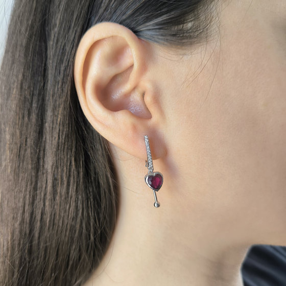 Серебряные серьги с рубином 2.4ct, фианитами