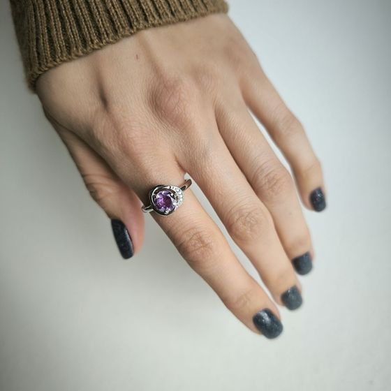 Silver ring with alexandrite