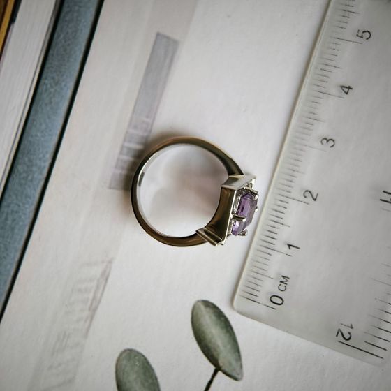 Silver ring with amethyst 1.492ct