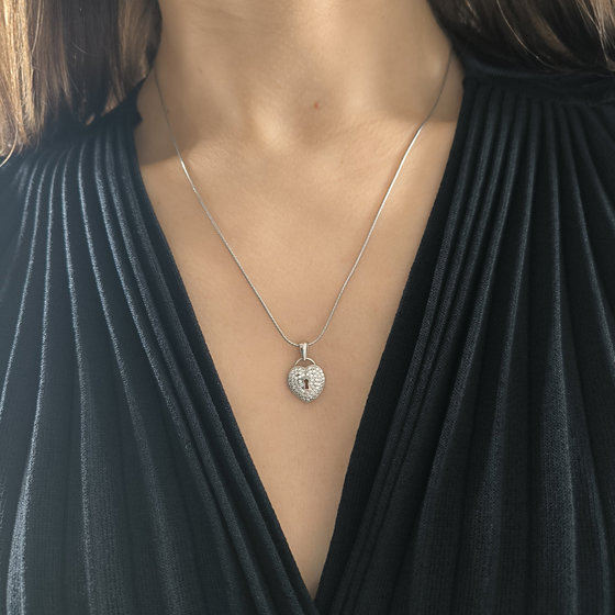 Silver pendant with cubic zirconia