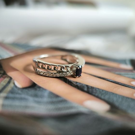 Silver ring with sapphire 0.66ct, fianites