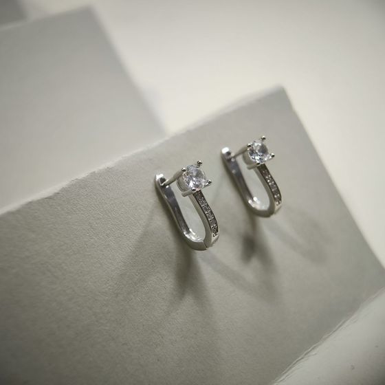 Серебряные серьги с фианитами