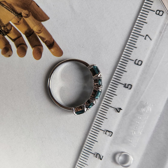 Серебряное кольцо с топазом Лондон Блю 1.283ct