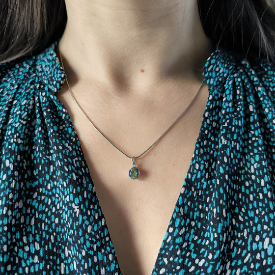 Серебряная подвеска с мистик топазом 0.933ct