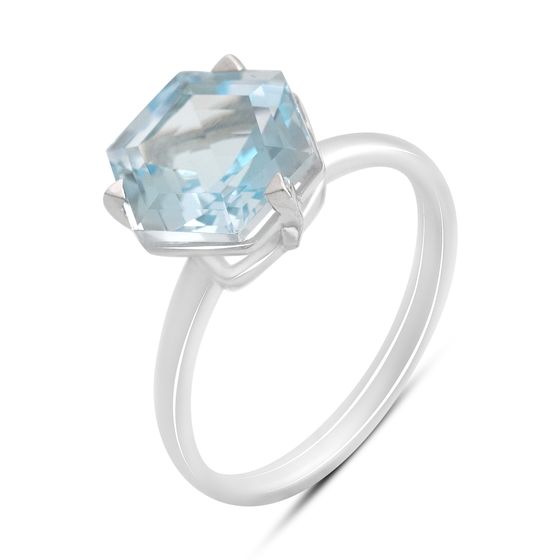 Silver ring with a 5.163-carat topaz
