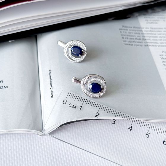 Срібні сережки з сапфіром 3.62ct, фіанітами