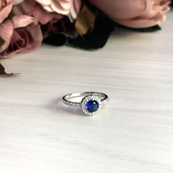 Серебряное кольцо с сапфиром nano 0.748ct