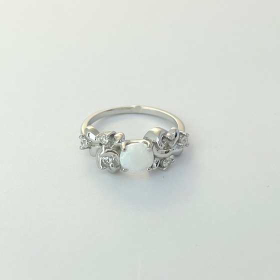 Серебряное кольцо с опалом 0.325ct