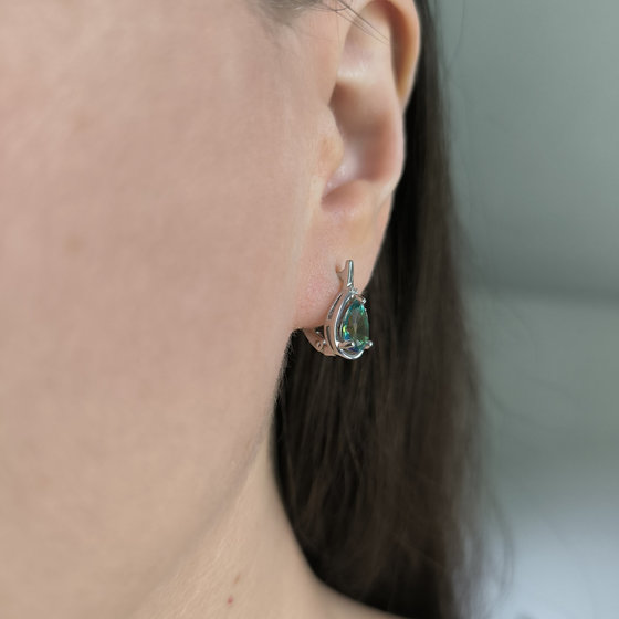 Серебряные серьги с мистик топазом 1.61ct, фианитами