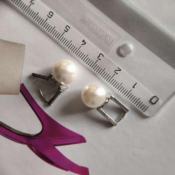 Серебряные серьги с жемчугом, фианитами