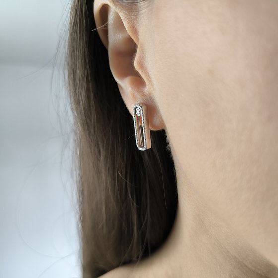 Серебряные серьги с фианитами