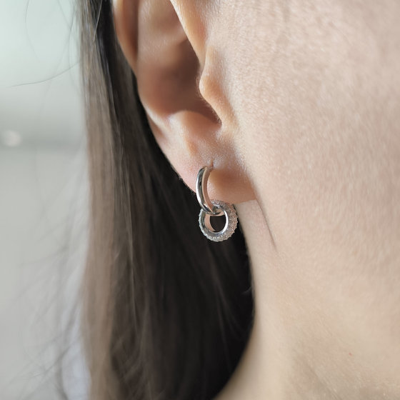 Серебряные серьги с фианитами